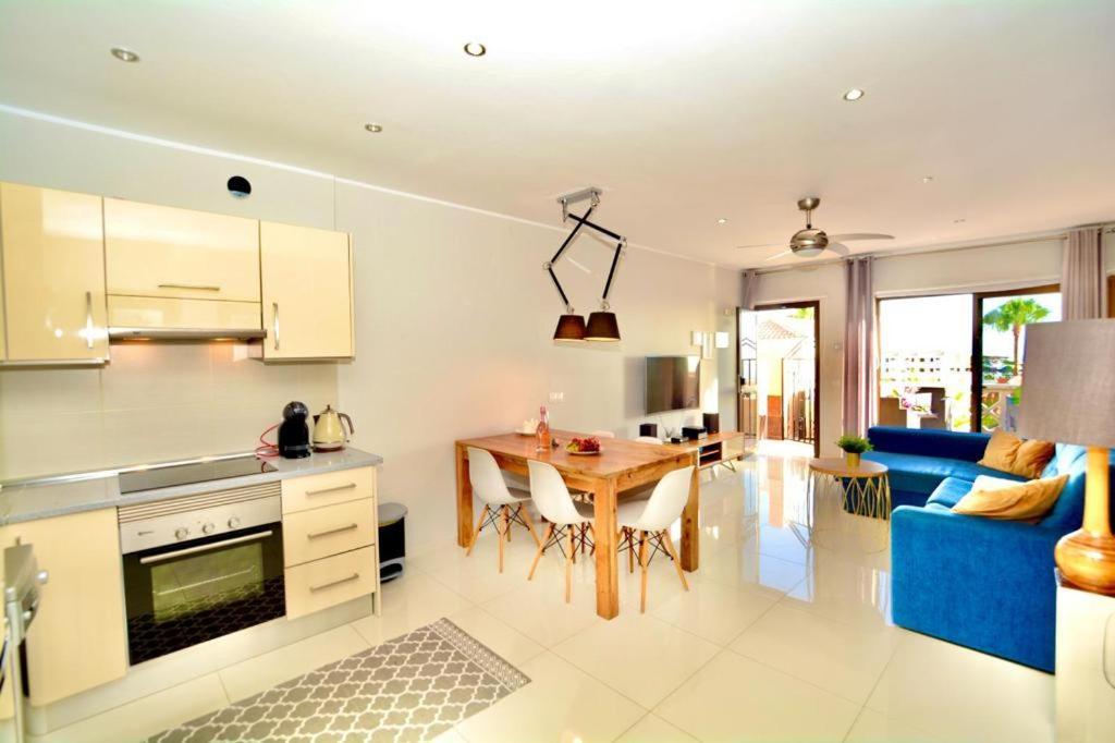 Passione Beautiful Apartment With Sea View أذيخي المظهر الخارجي الصورة